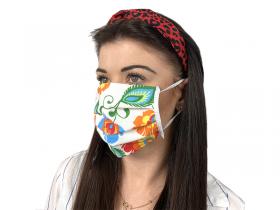 Maska ochronna wielokrotnego użytku 3warstwowa, biała ze wzorami.
